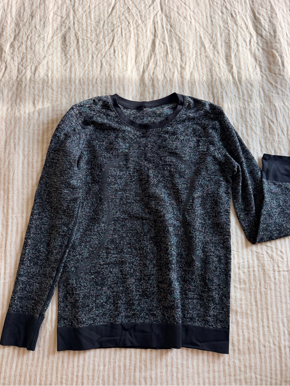 Lululemon swiftly tech long sleeve